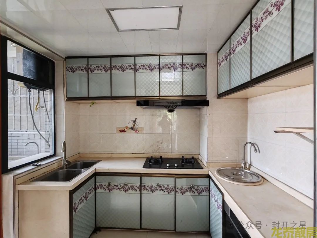 汇景湾电梯中层四房   7.5万首付