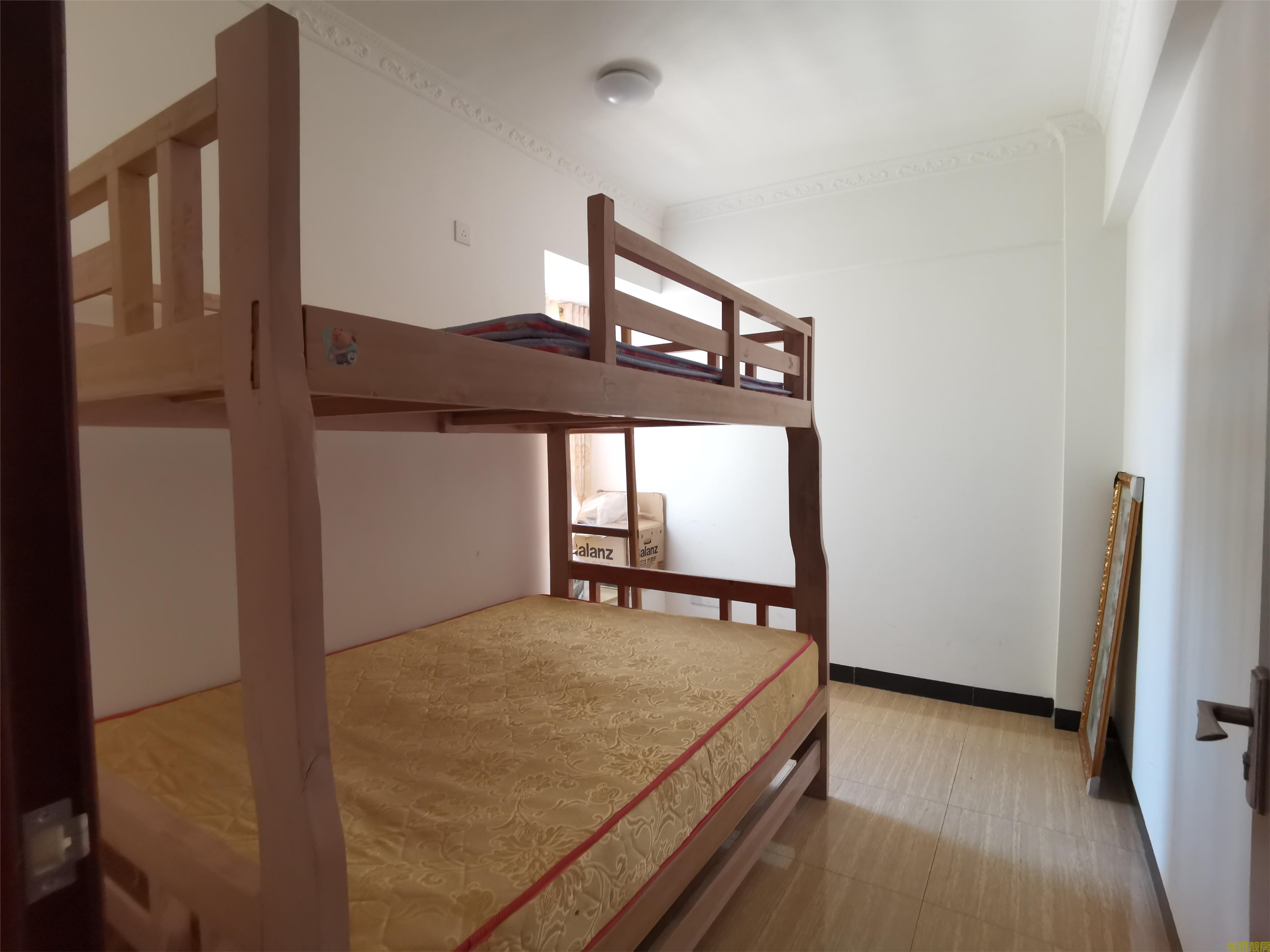 龙泉居电梯靓楼层精装3房