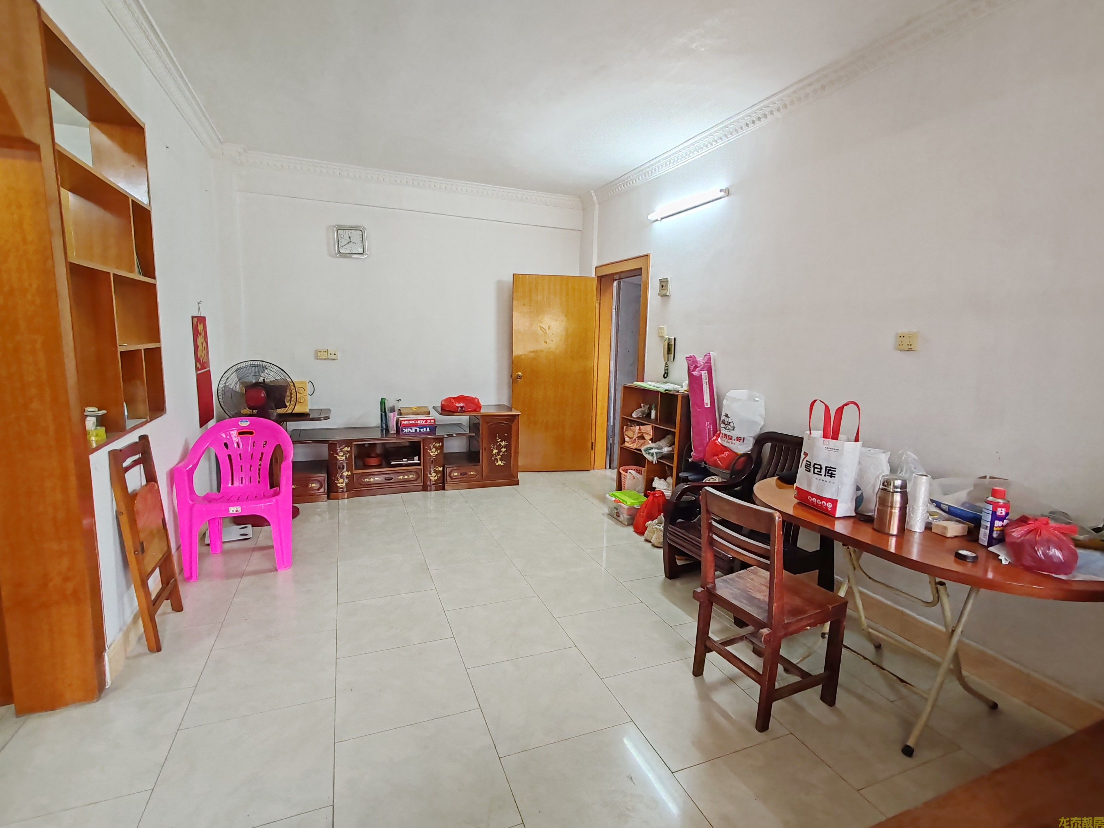 一小旁学区房步梯三楼