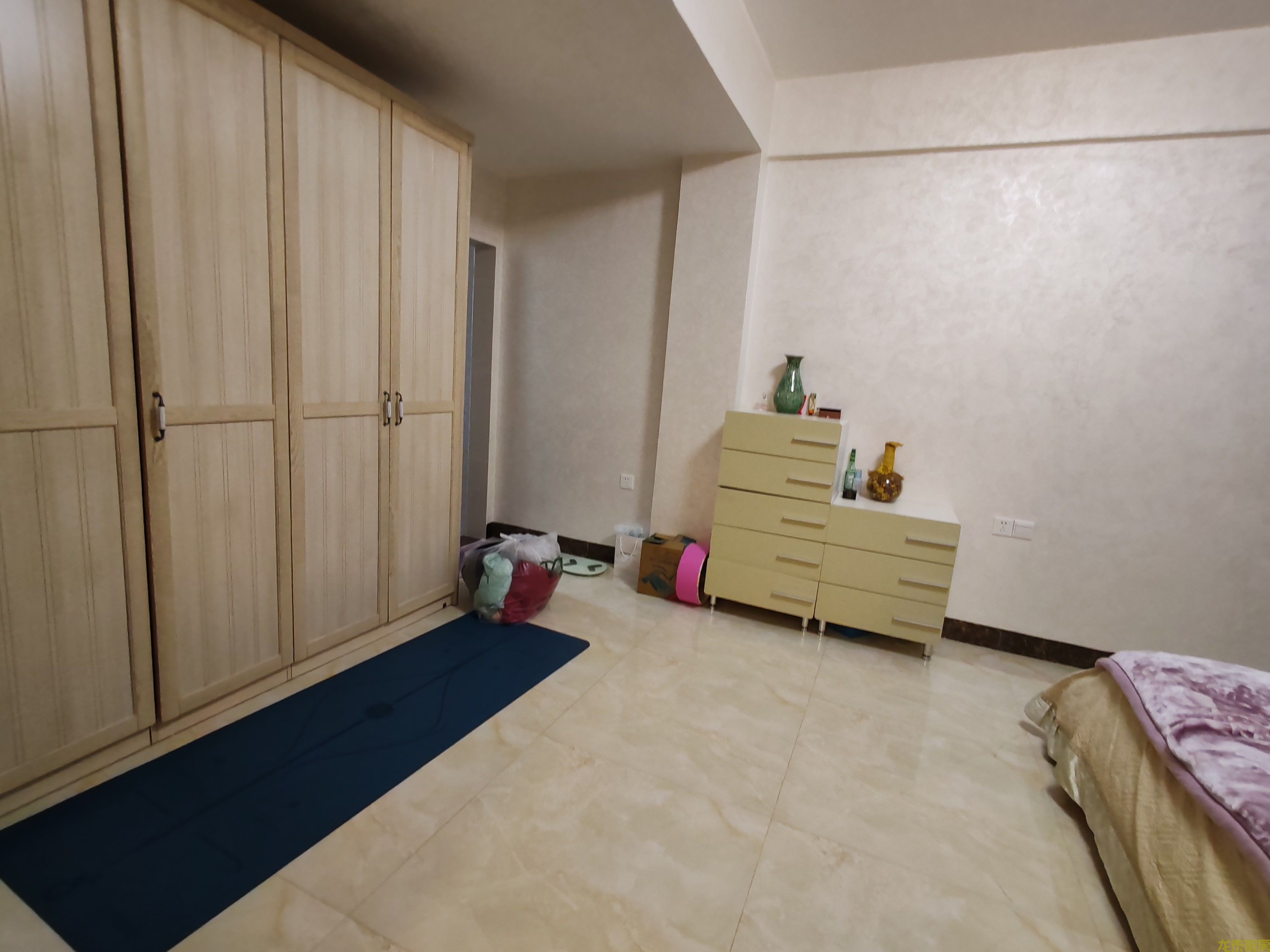 和富花园步梯低楼层