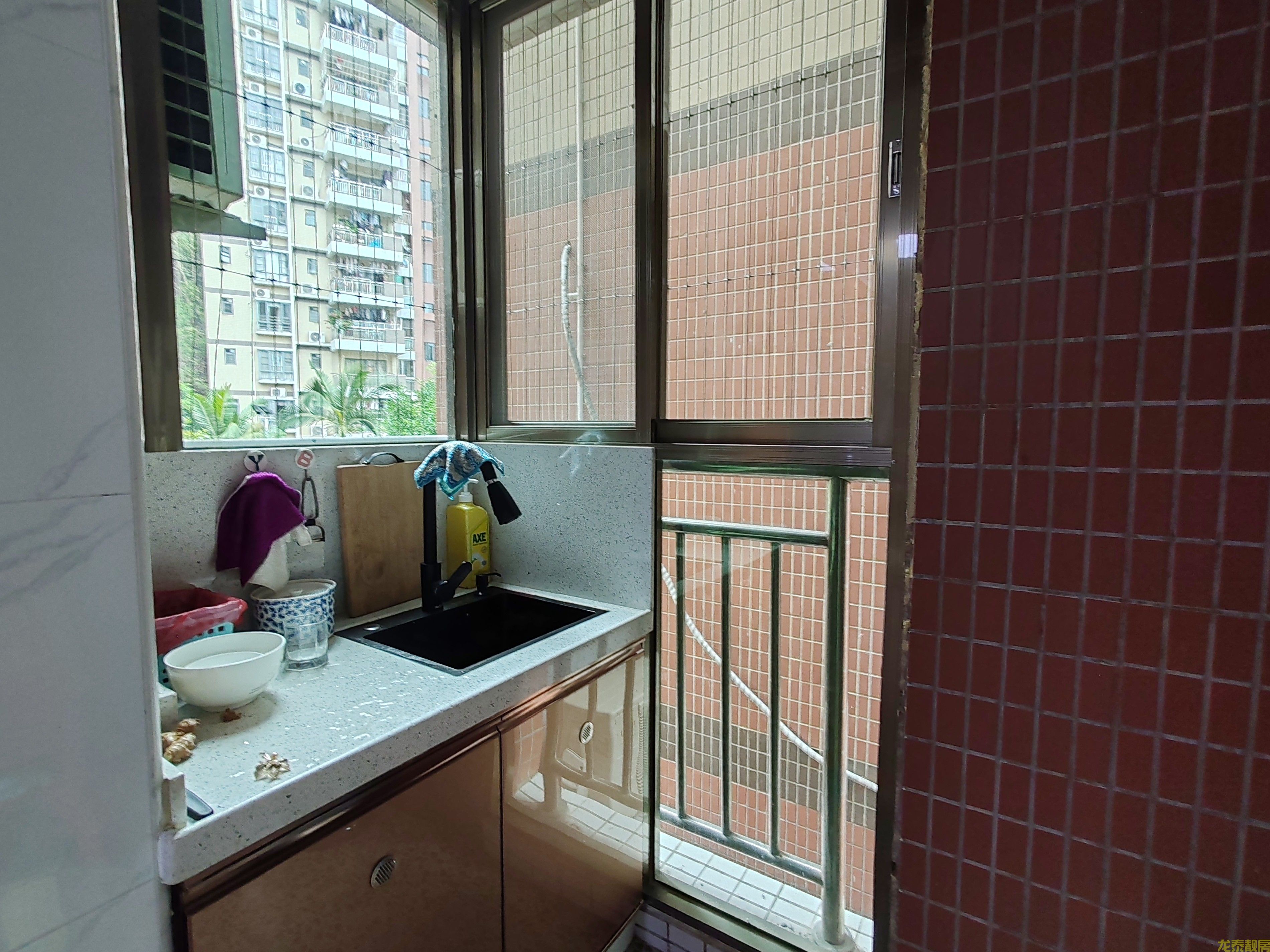 和富花园步梯低楼层