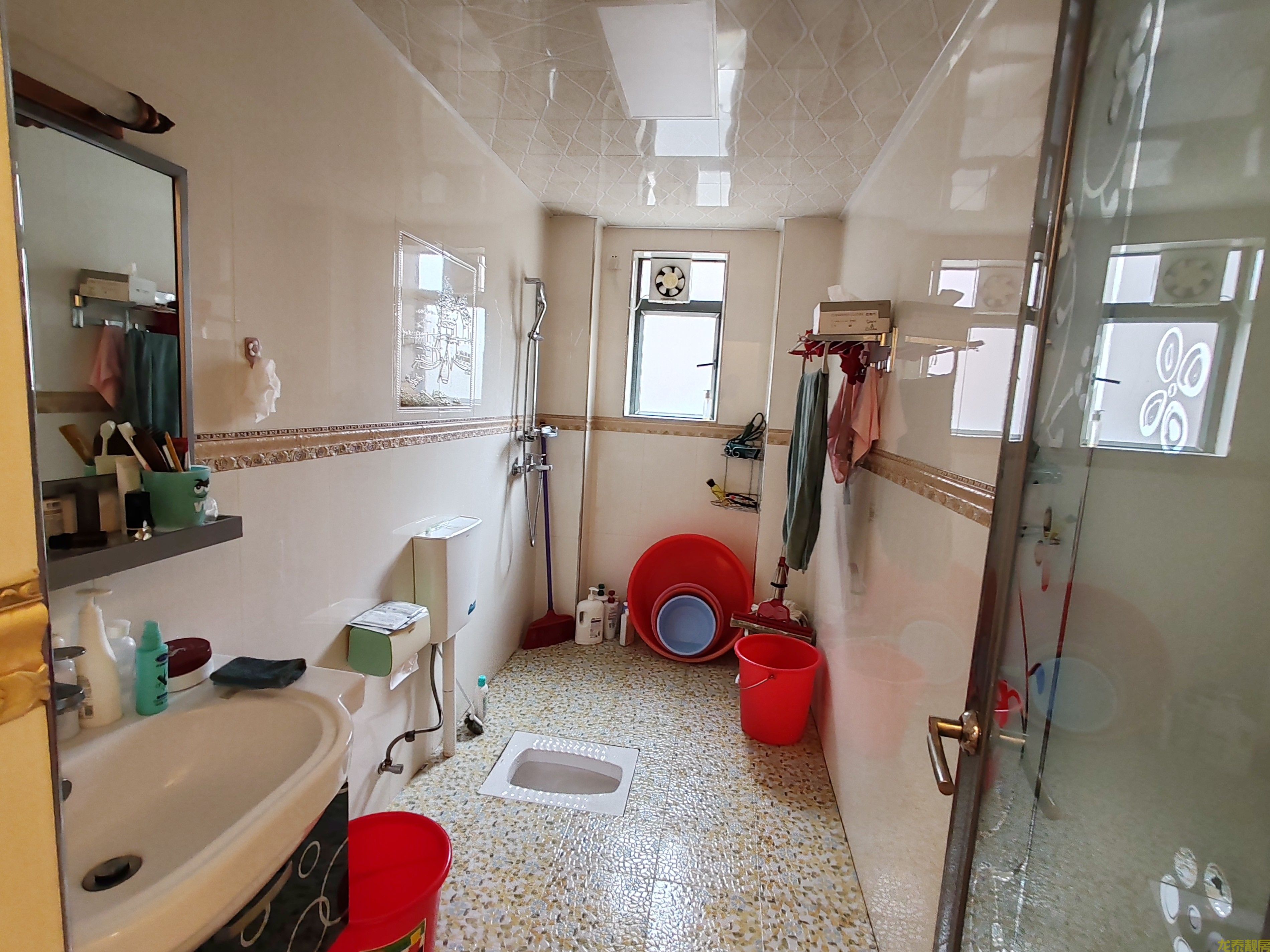 和富花园步梯低楼层