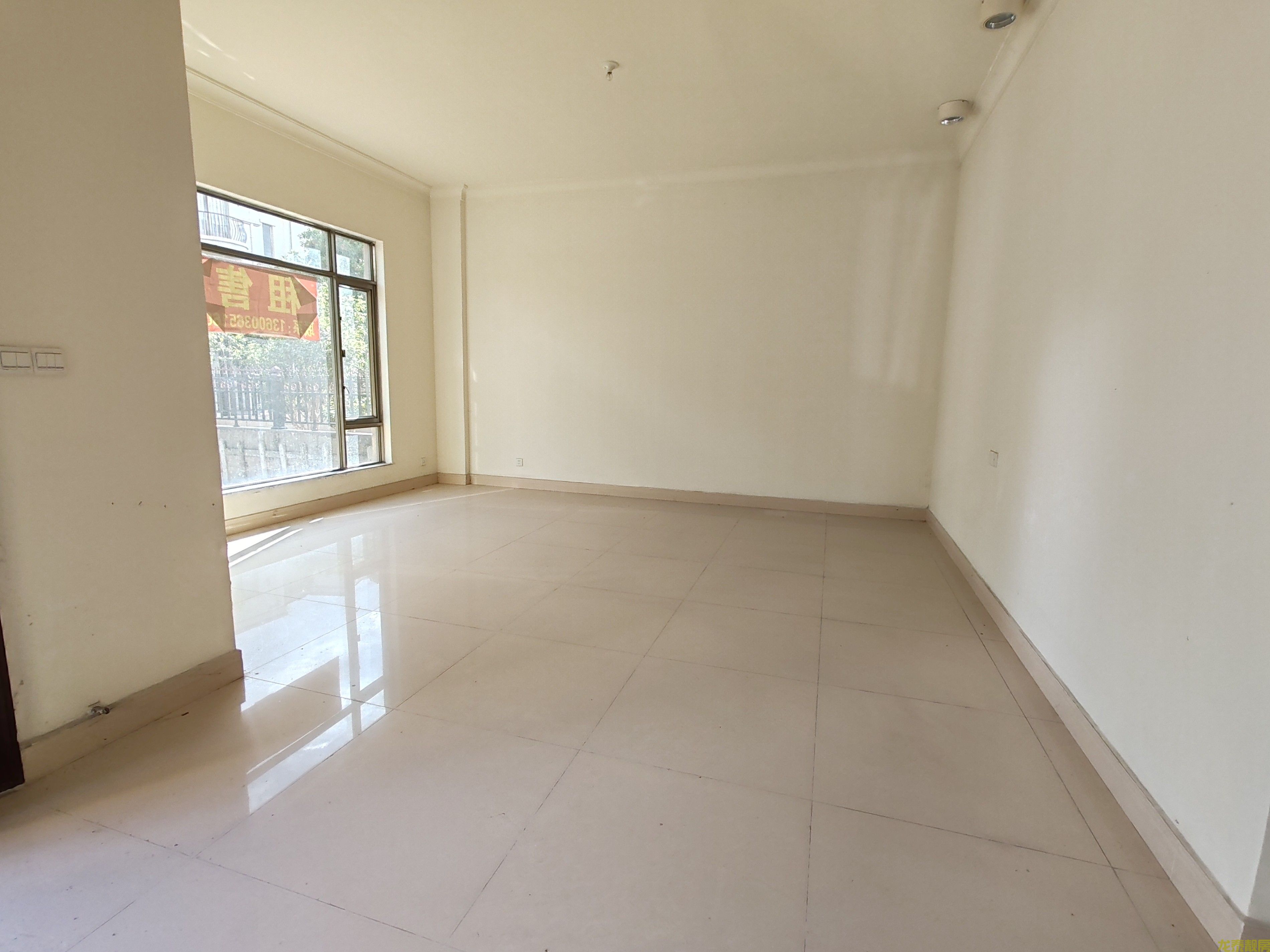 碧桂园别墅200多平精装未入住过