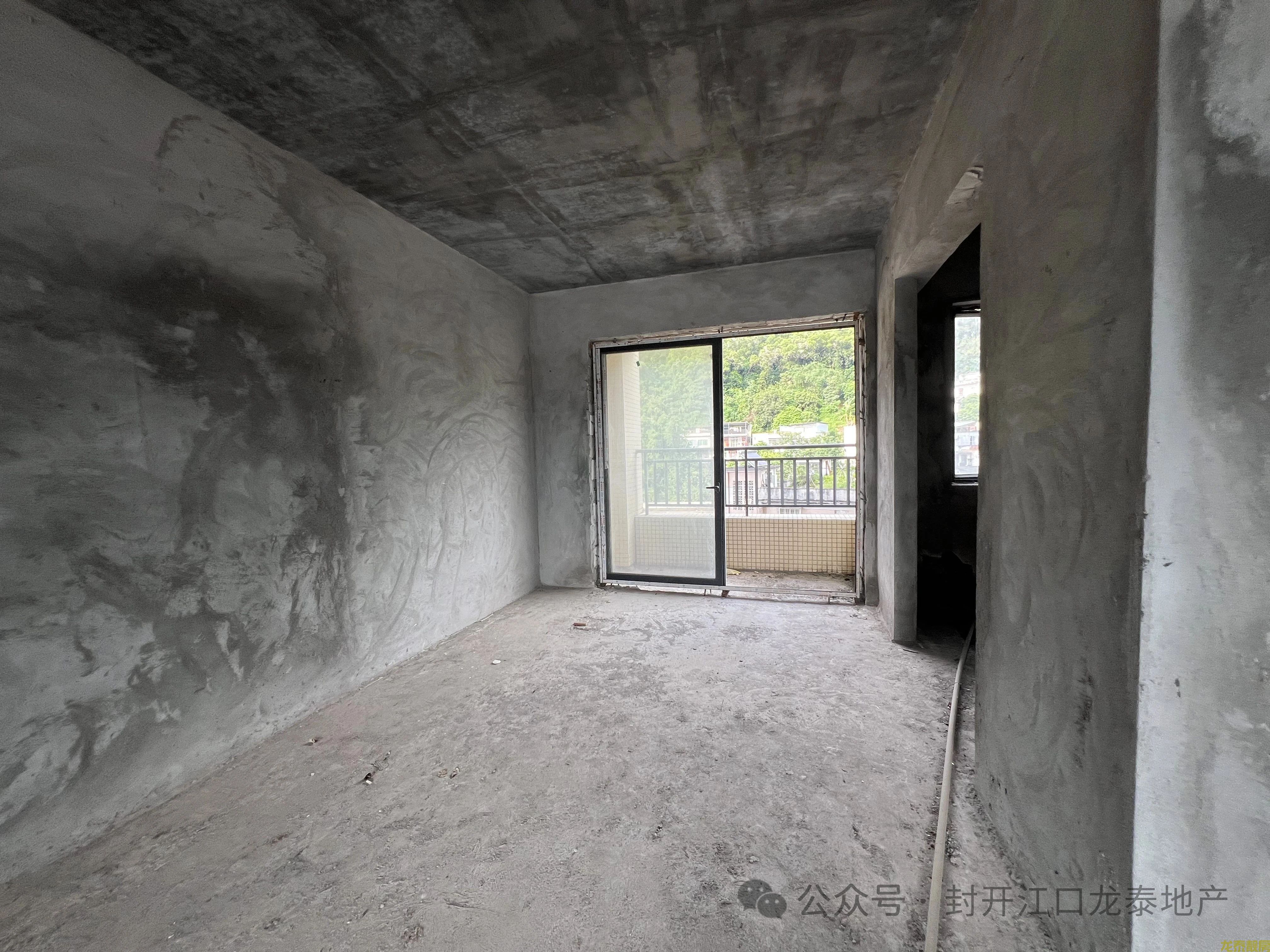 繁华地段 西堤领秀江景靓房