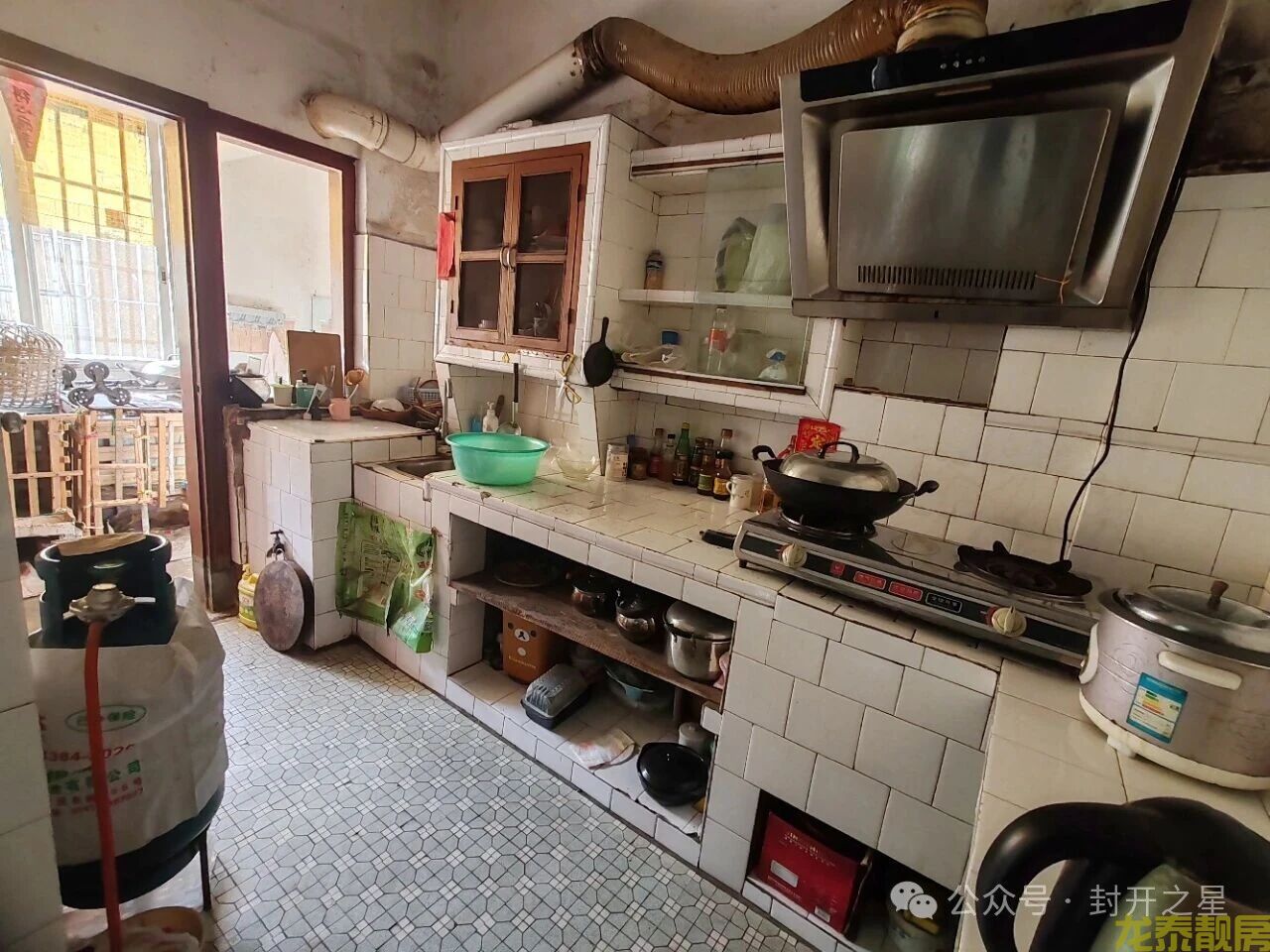 老城区东堤江景三房