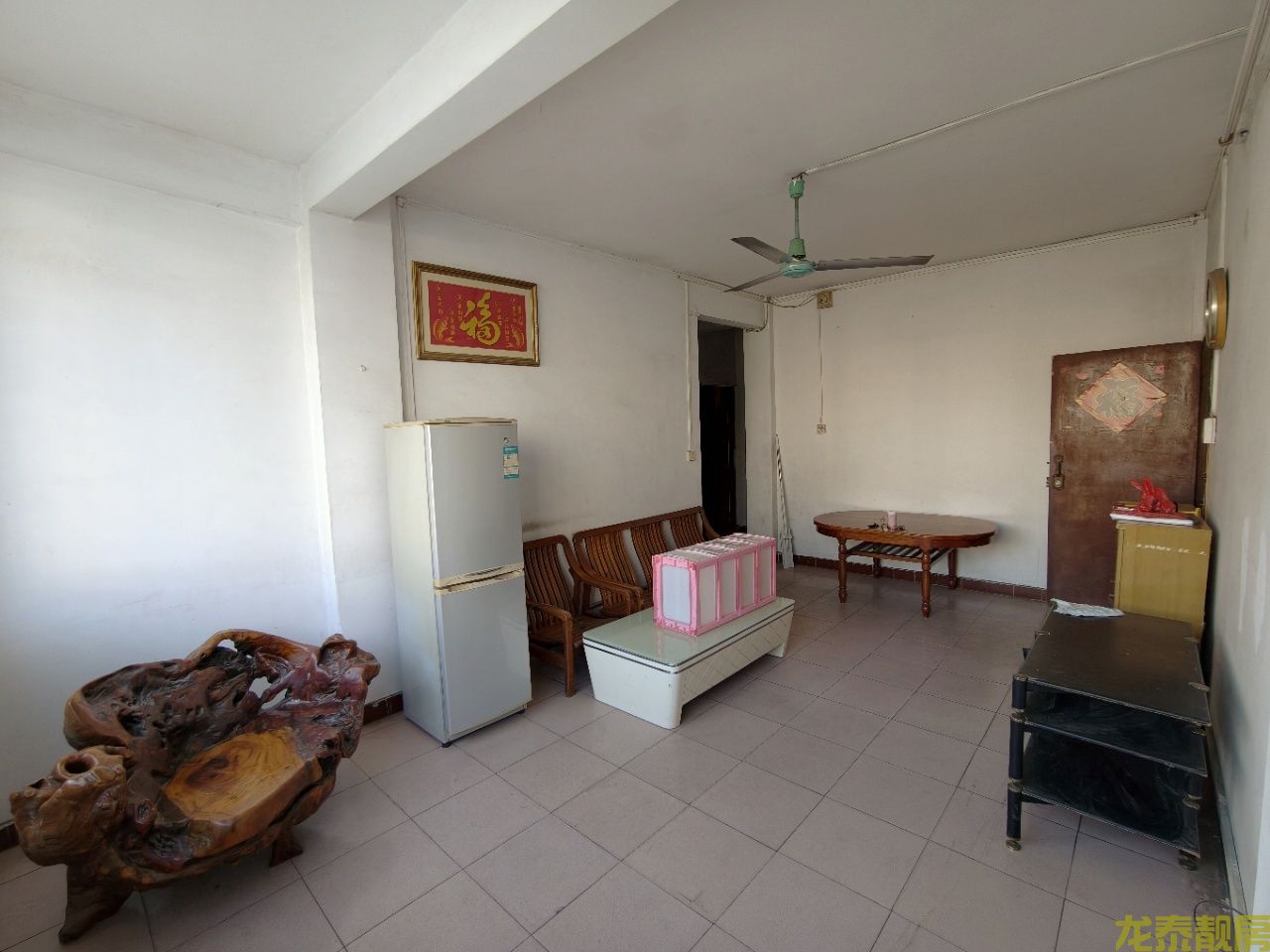 糖厂路口步梯靓楼层三房两厅售